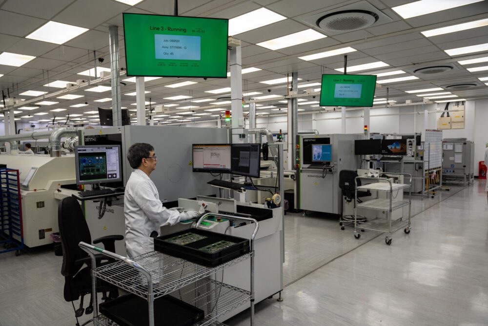 Hook facility factory shot